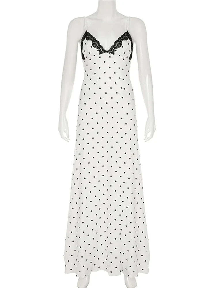 Tossy Lace V‑Neck Maxi Dress-black / M