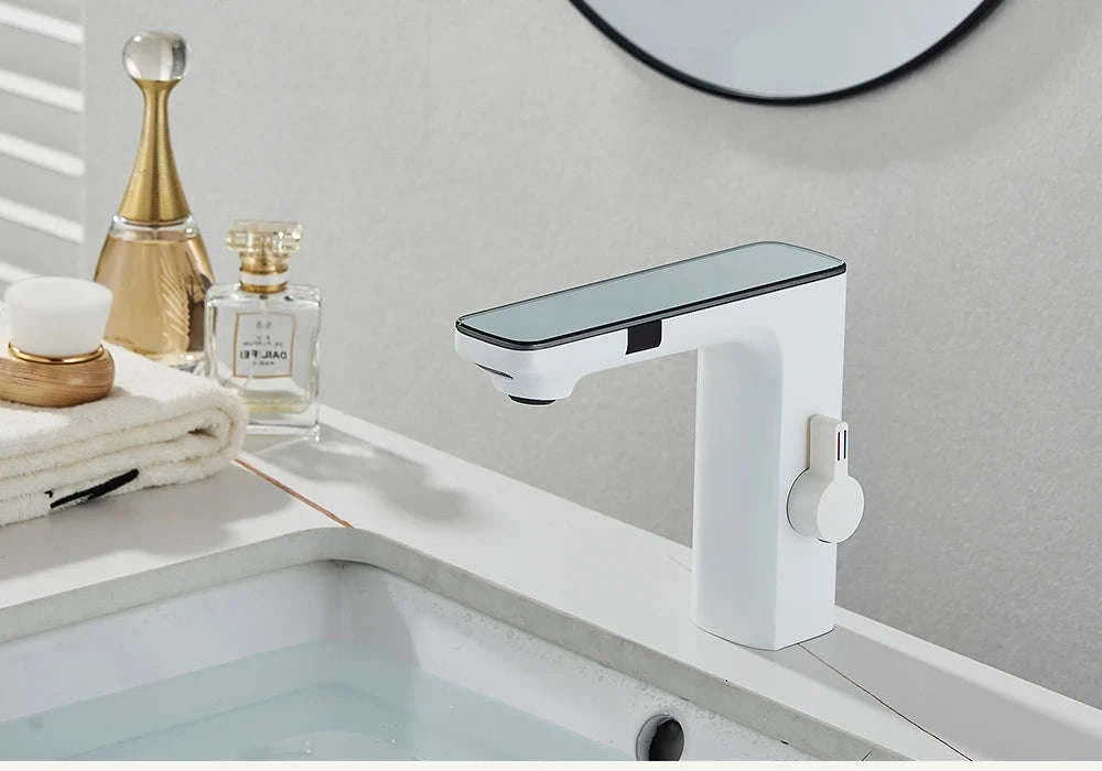 Touchless Sensor Basin Faucet with Smart Display-Chrome Basin Faucet / United States