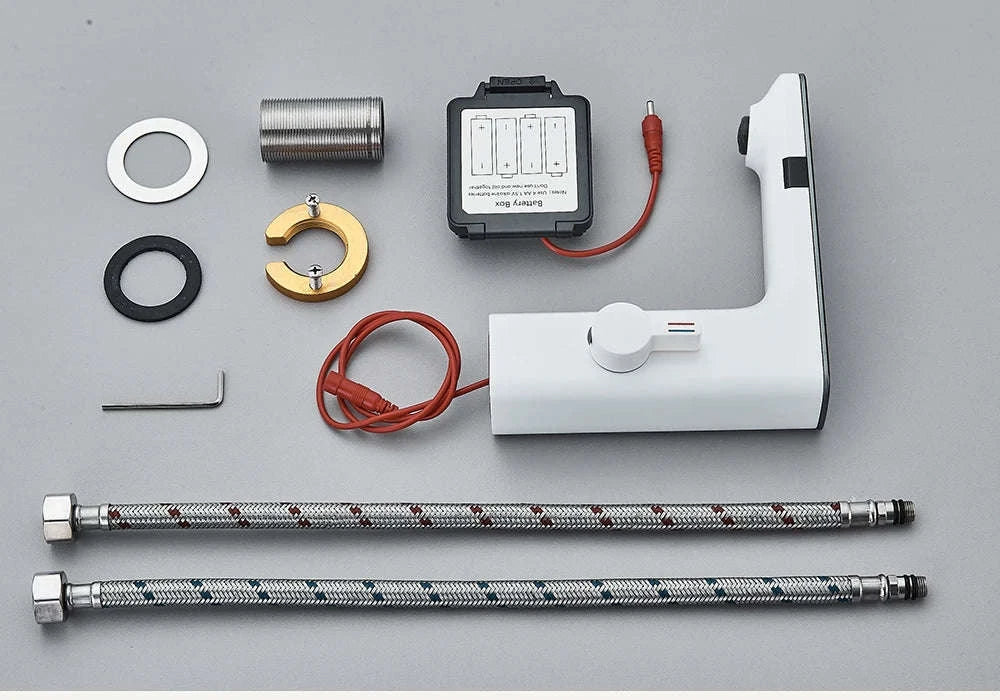 Touchless Sensor Basin Faucet with Smart Display-Chrome Basin Faucet / United States