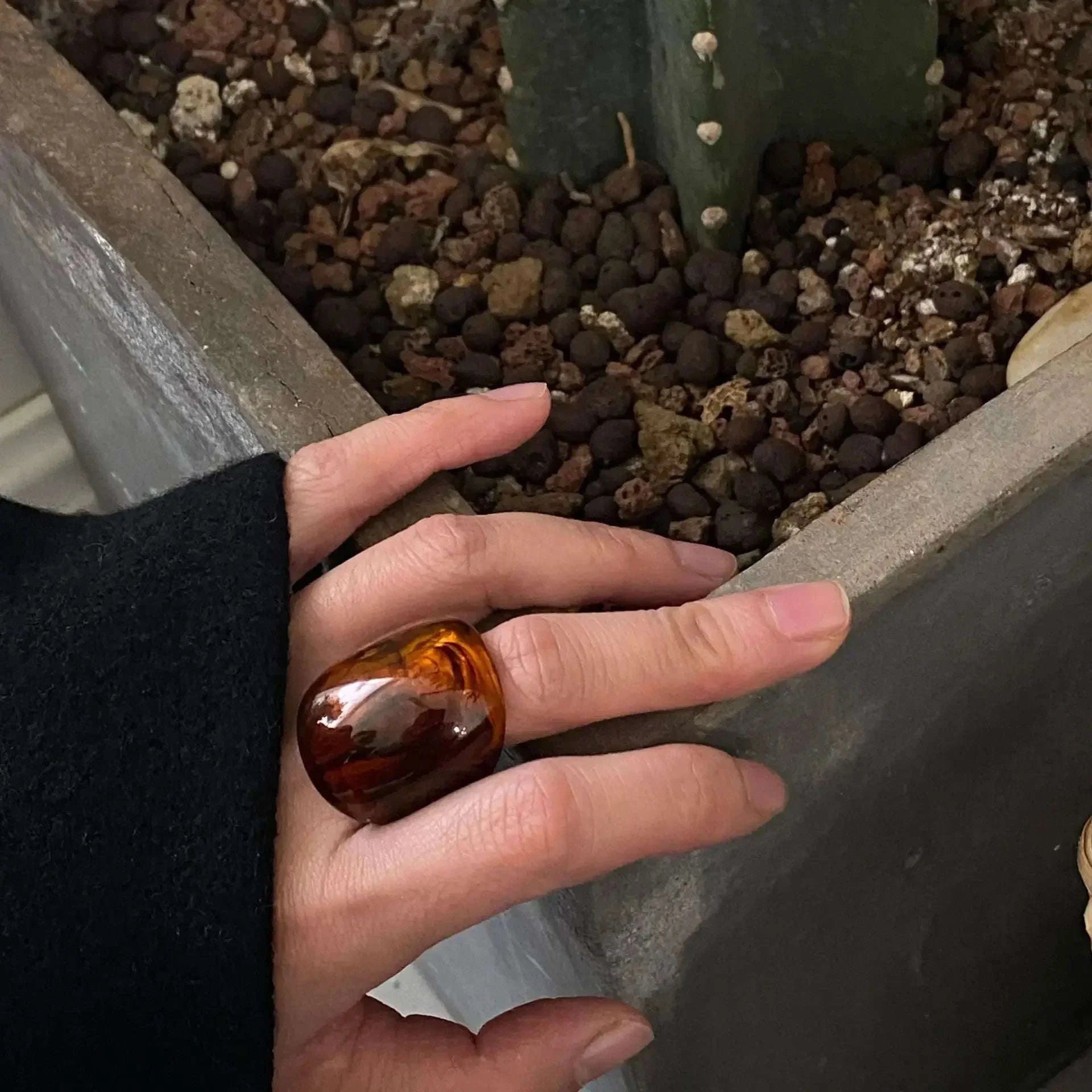 Vintage Amber Resin Geometric Statement Ring for Women-inner diameter 17mm / 01