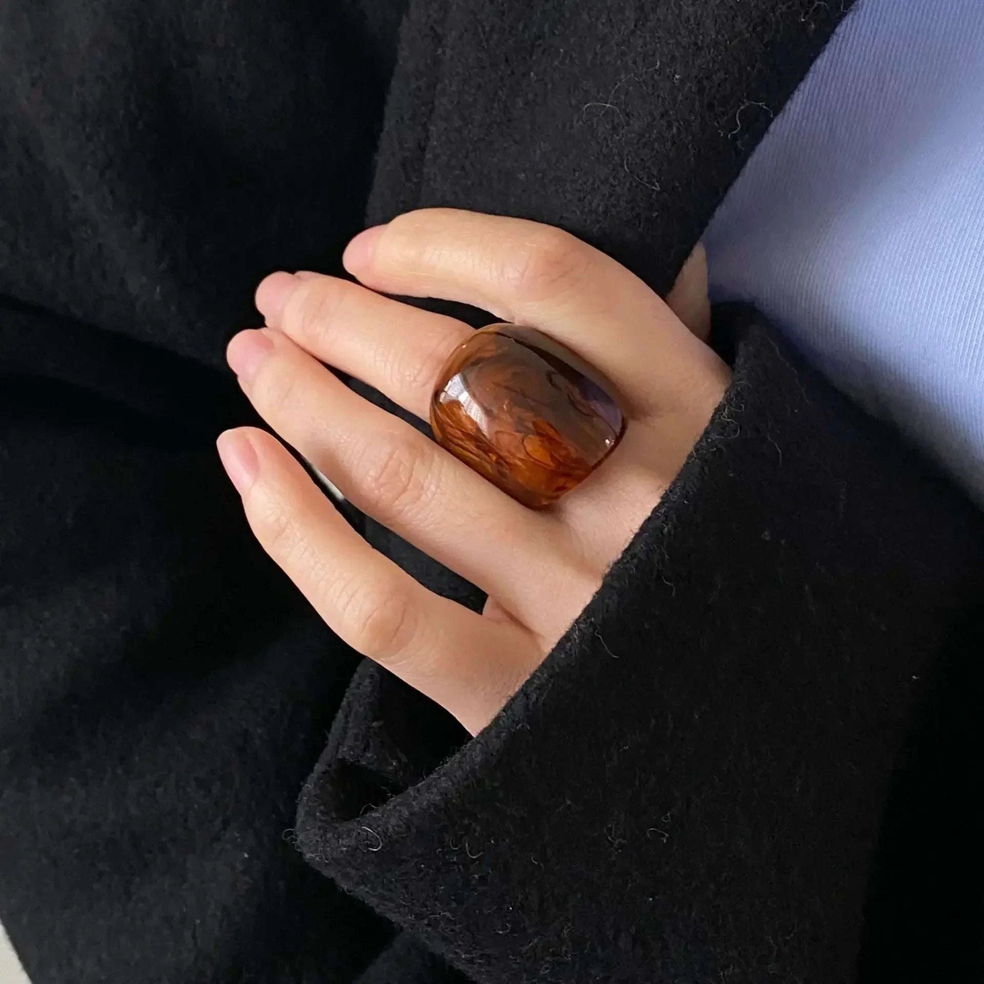 Vintage Amber Resin Geometric Statement Ring for Women-inner diameter 17mm / 01