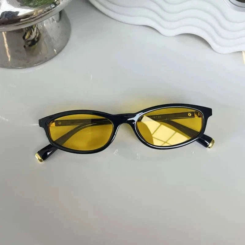 Vintage Small Frame Women's Cat-Eye Sunglasses with UV400-Black yellow