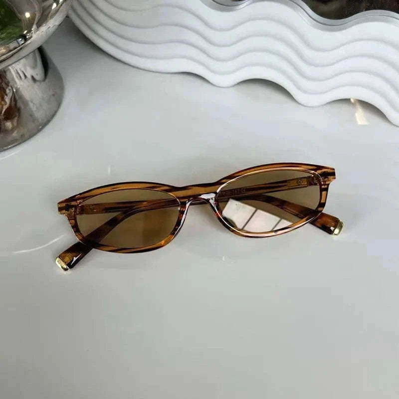 Vintage Small Frame Women's Cat-Eye Sunglasses with UV400-Black yellow