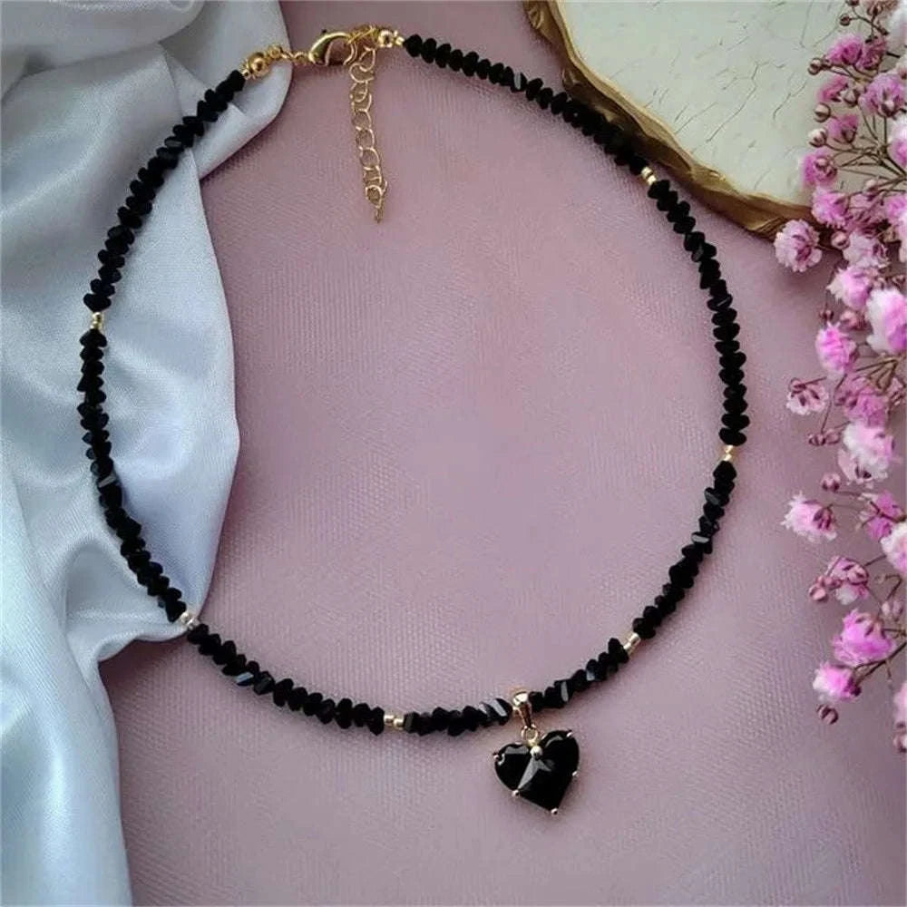 Vintage Zircon Heart Pendant Necklace for Women-NES-10047-9