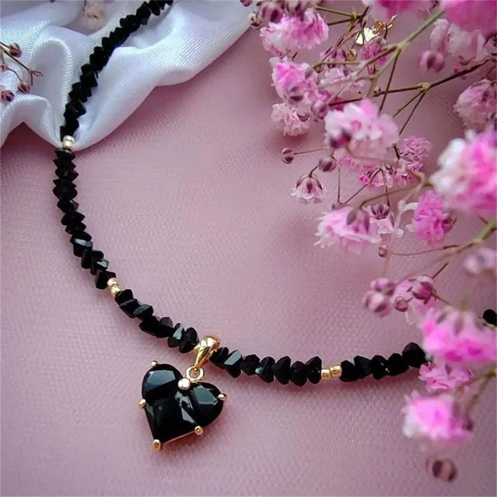 Vintage Zircon Heart Pendant Necklace for Women-NES-10047-9