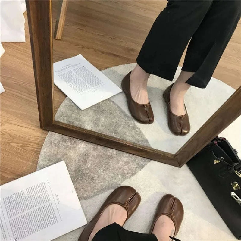 Women's Split-Toe Tabi Ballet Flats-Apricot / 42