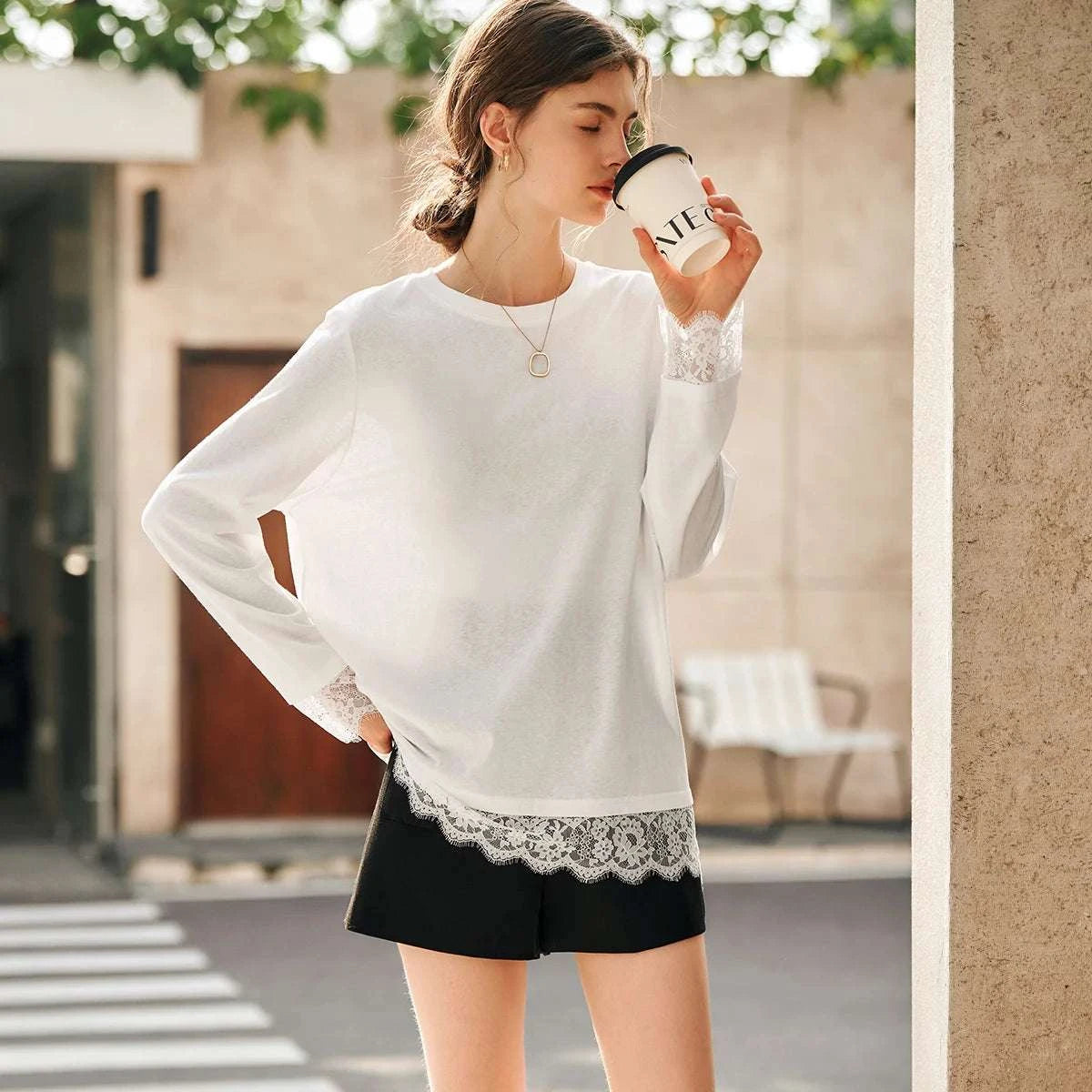 Women's White Cotton Long Sleeve Lace Crewneck Loose T-Shirt-White T-shirt / XL
