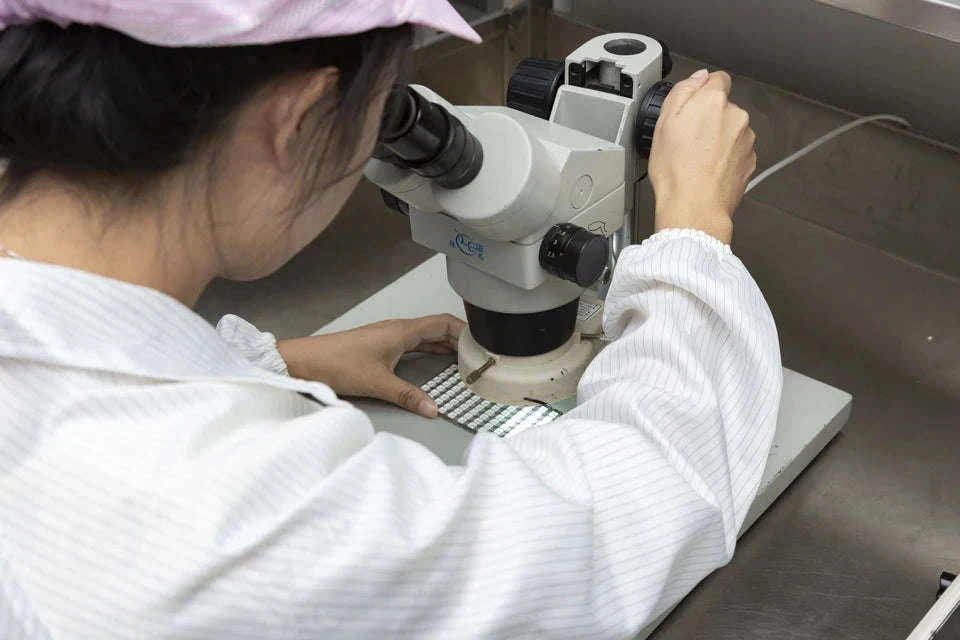 WS2812B Individually Addressable RGB LED Strip Light-WS2812BECO Black PCB / 2m 100 IP30 / China Mainland