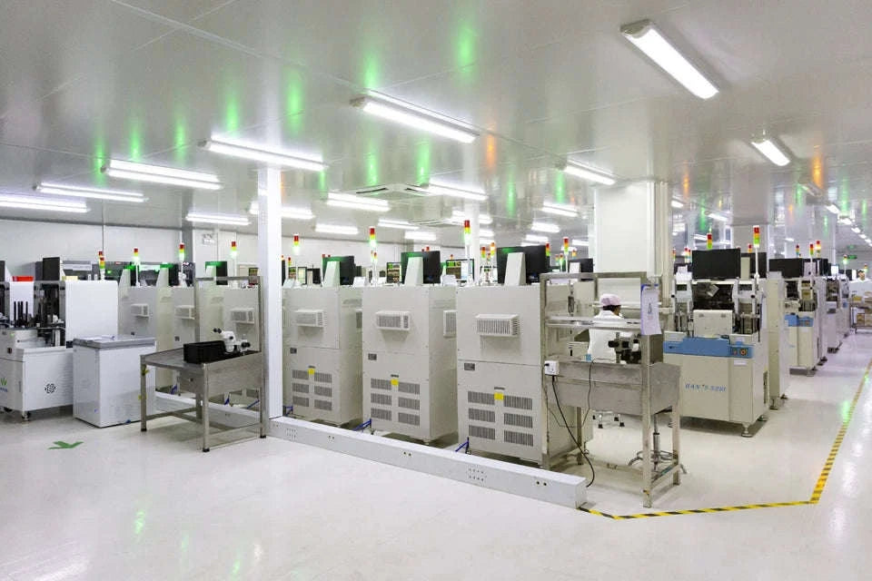 WS2812B Individually Addressable RGB LED Strip Light-WS2812BECO Black PCB / 2m 100 IP30 / China Mainland