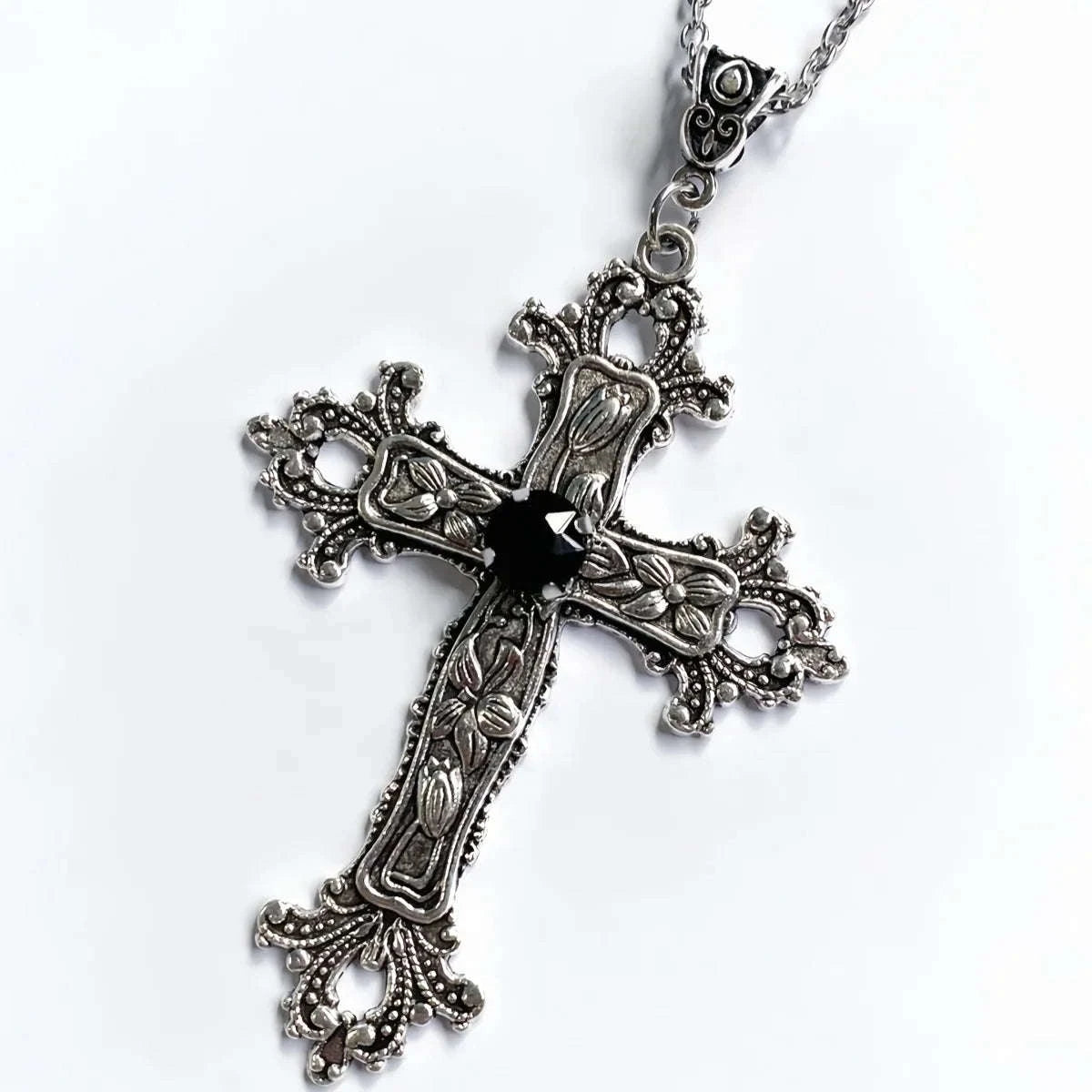 Y2K Punk Crystal Cross Pendant Necklace-style1