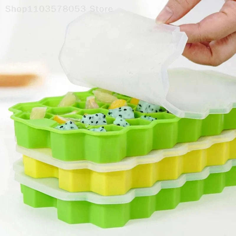 37‑Grid Silicone Meatball Mold With Lid-Green