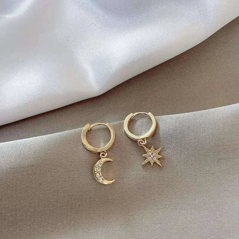 925 Sterling Silver CZ Star Moon Asymmetric Hoop Earrings-30HLZY4617-01