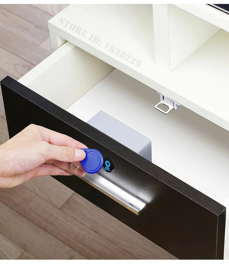 قفل إلكتروني KAK لخزانة مقفلة بنظام RFID قفل خزانة غير مرئي قفل درج مخفي أقفال بدون مفتاح أمان الأطفال قفل باب أجهزة قفل