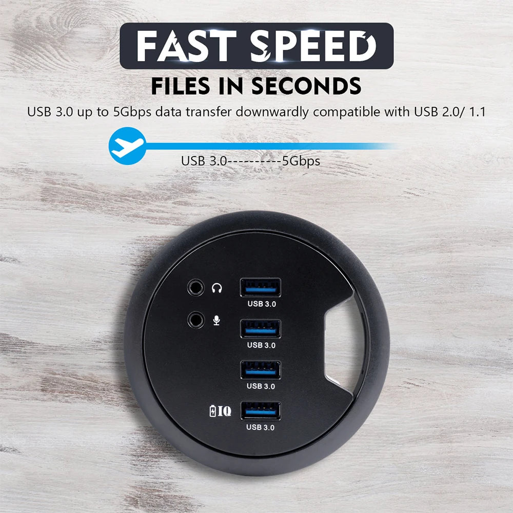 Rozbočovač USB 3.0 zabudovaný v stole s audio portmi a napájacím adaptérom