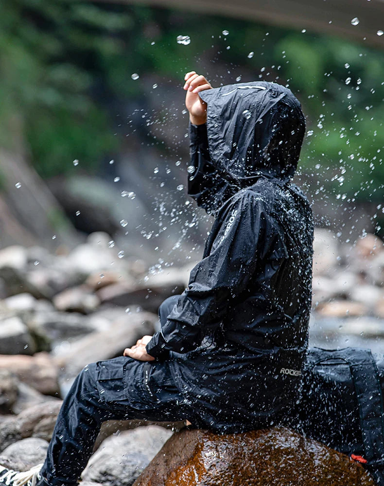 ROCKBROS Cycling Waterproof Jacket Men Breathable Reflective Hooded Raincoat Waterproof  Outdoor Sport Windbreaker European Size 