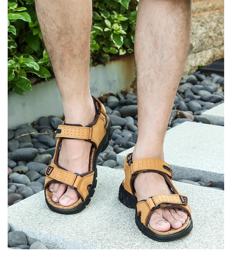 Brand Classic Mens Sandals Summer Genuine Leather Sandals Men Outdoor Casual Lightweight Sandal Fashion Men Sneakers Size 38-46 