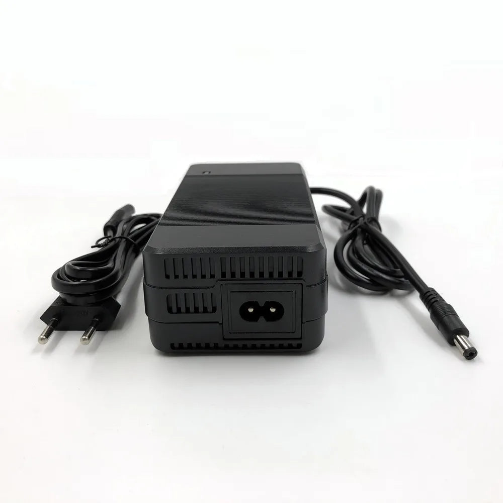 54.6 V 3 A-oplader voor 13S 48 V lithium-ionaccu's