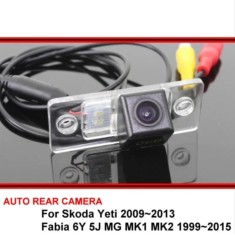 Zadní kamera pro kompatibilní montáže Skoda
