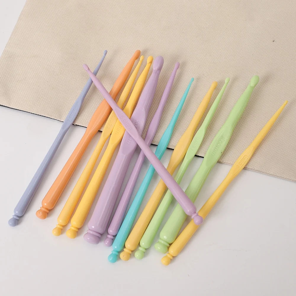 Coloured Plastic Crochet Hooks, 12 Sizes