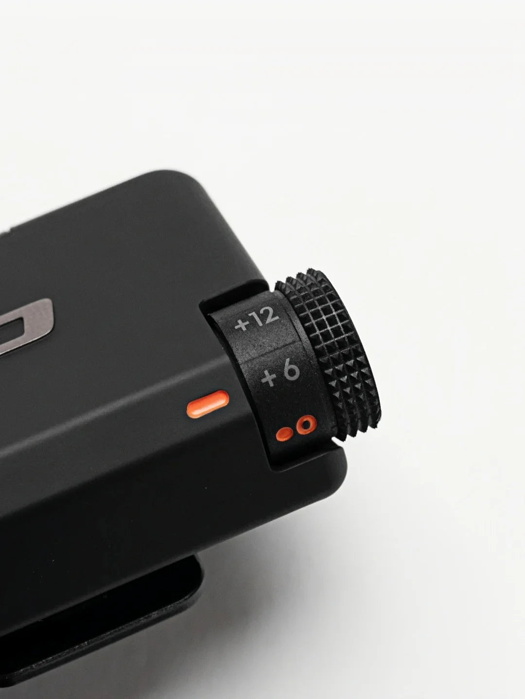 DJI Mic Mini bezdrátový mikrofonní systém s nabíjecím pouzdrem