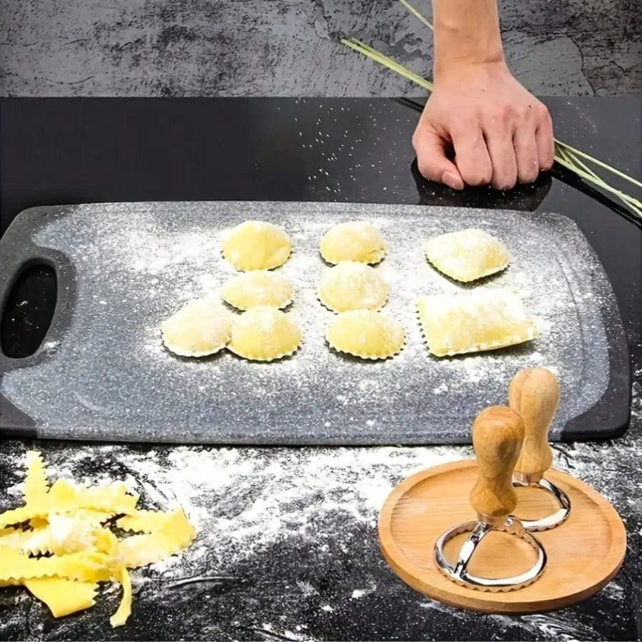 Options d’emporte-pièce à raviolis à manche en bois