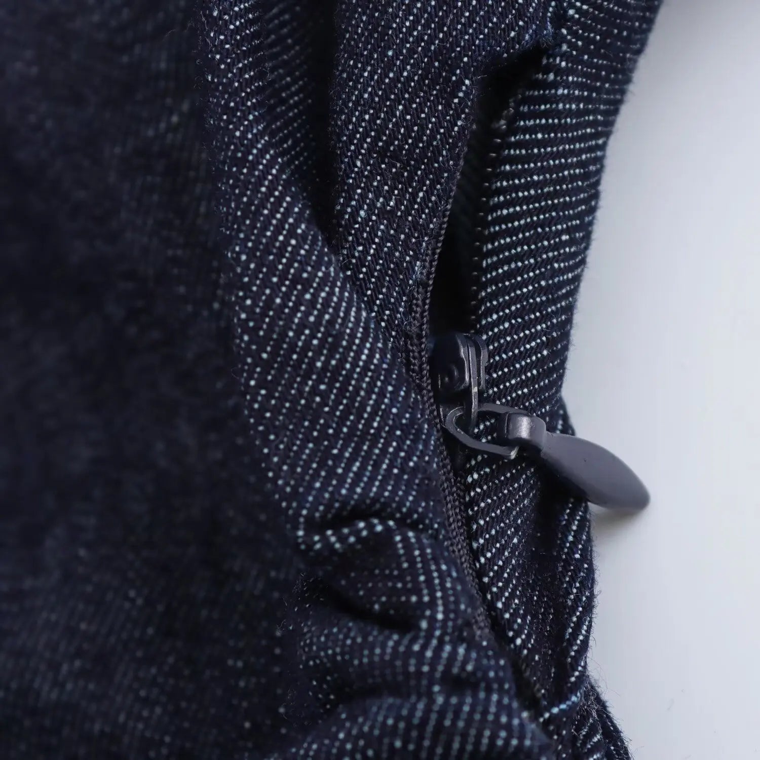 ETJ 2025  Spring New 1975 series denim MIDI dress with lapel side zipper fashion wrinkle waist slim elegant dress 