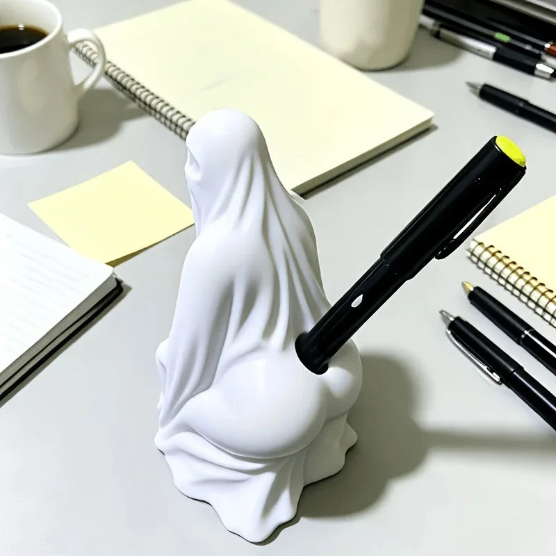 Halloween Ghostface Pen Holder Funny SquatGhost Figurine Pencil Holder Desk Organizer Horror Scream Fans Gift Home Desktop Decor