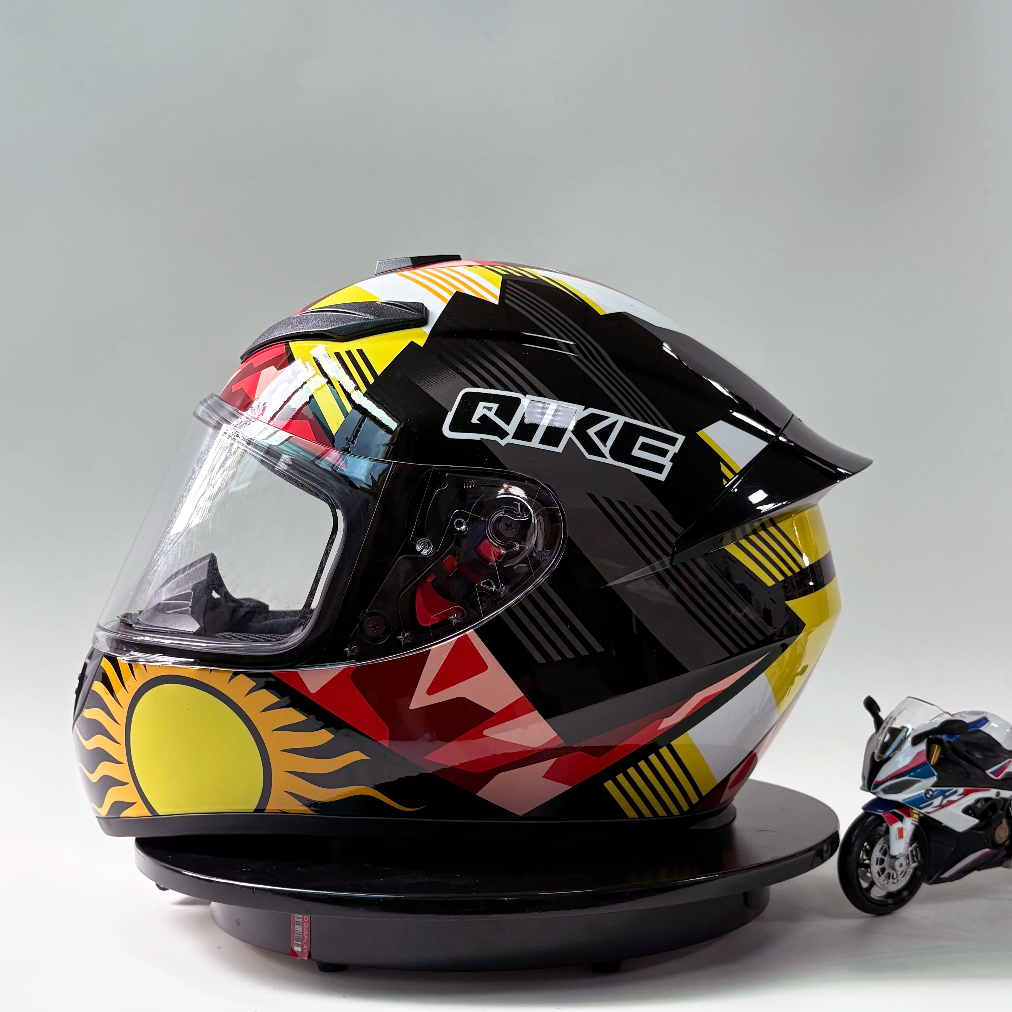 Full Face Racing Motorcycle Helmet with Anti-Fog Vintage Style