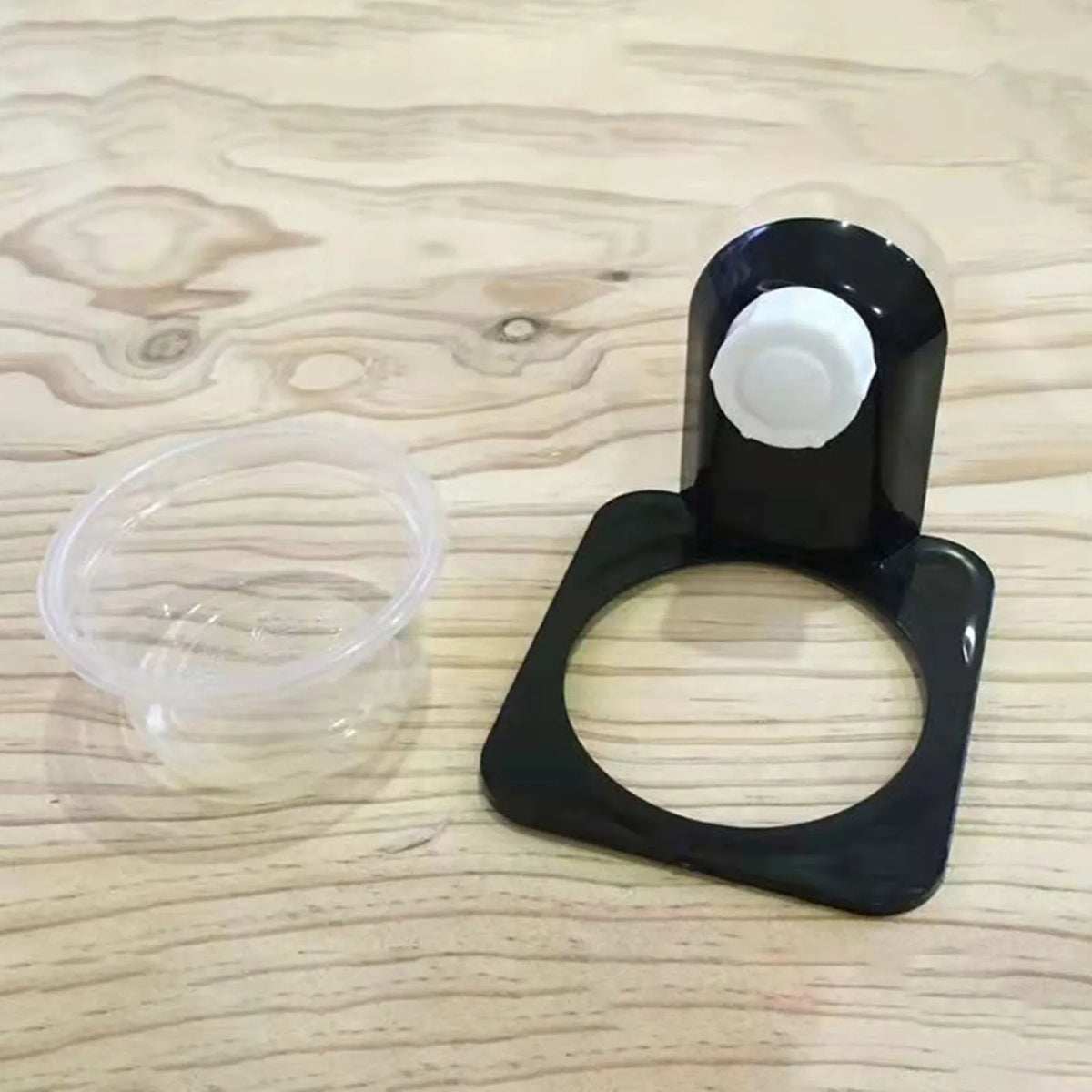 Suction-Cup Gecko Feeding Ledge, Single or Double Dish