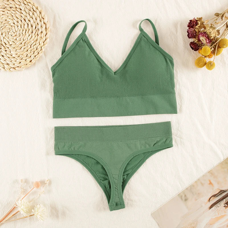 CHRLEISURE Women Underwear Set Wireless Lingerie Panties Bra Sexy G-String Seamless Tank Crop Top Brassiere New 