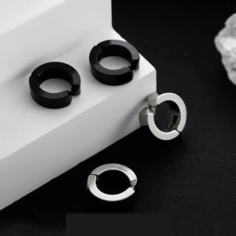 2 Pcs Classic Korean Punk Stainless Steel Ear Clip Earrings for Men Women Black No Pierced Fake Ear Circle New Pop Jewelry 
