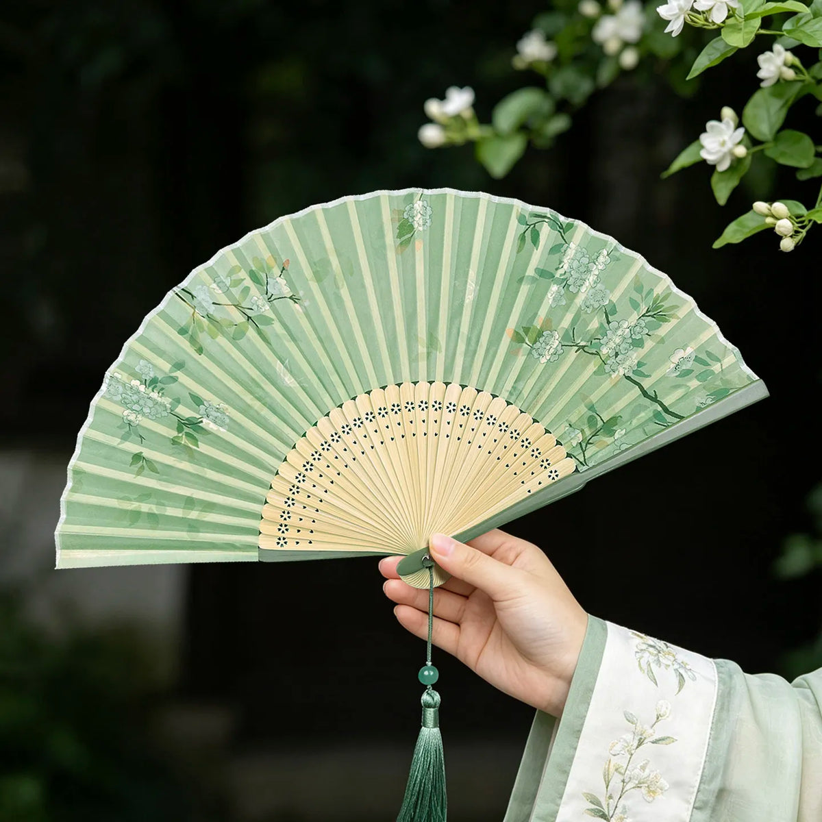 Traditional-Style Bamboo Folding Fan, 21cm