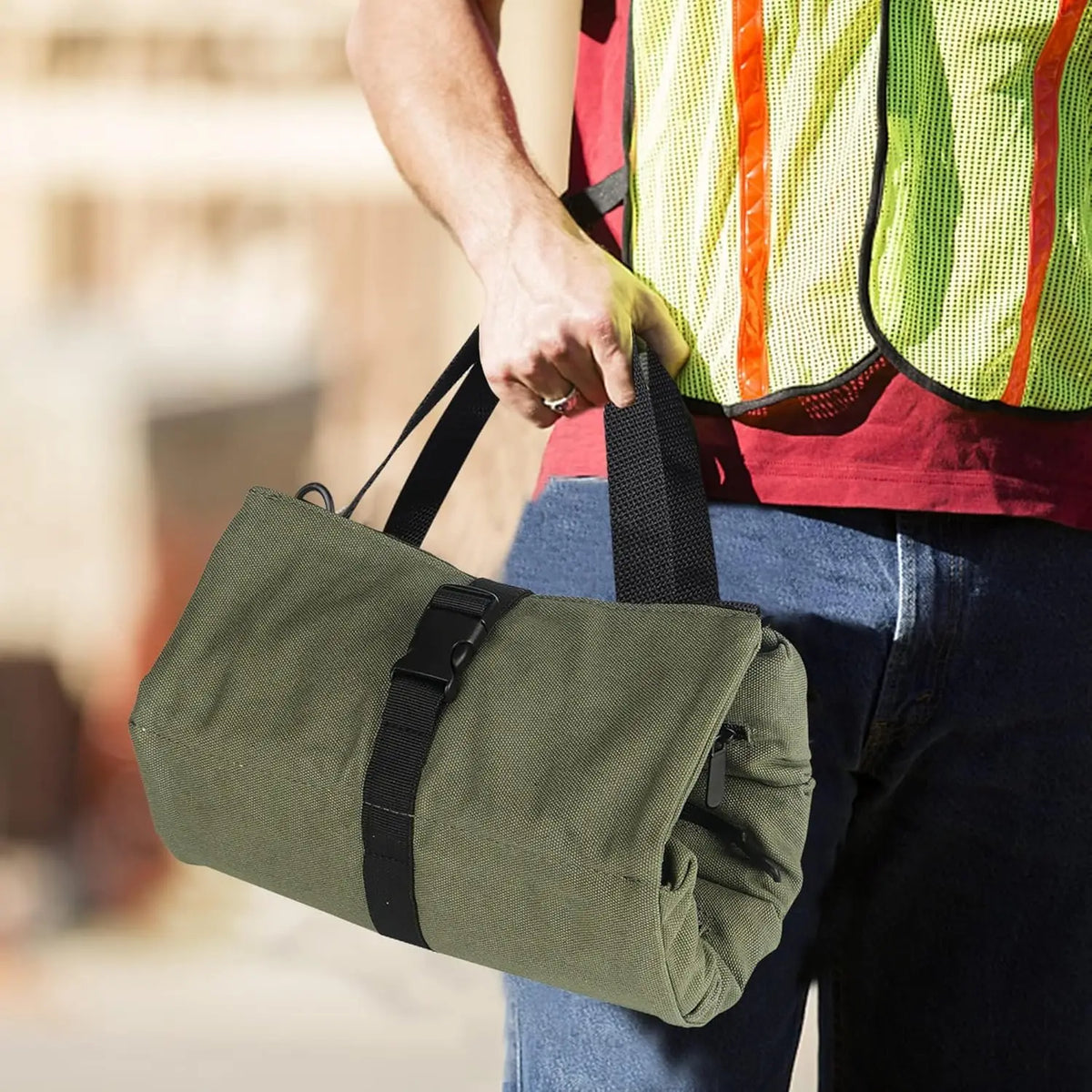 Saco para ferramentas com enrolamento e cinco bolsos