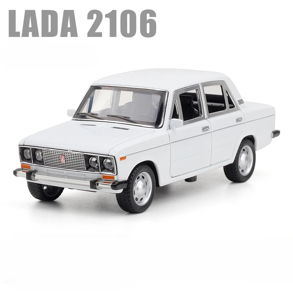1/24 LADA 2106 Alloy Scale Car Model Diecast Vehicles Car Toys with Sound and Light Toys Collection for Boys Birthday Gift Kids 