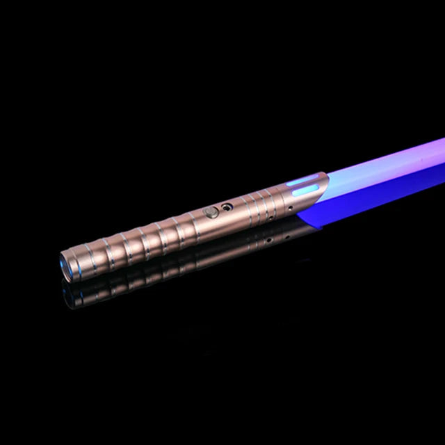 Sabie de jucărie luminoasă RGB cu mâner metalic