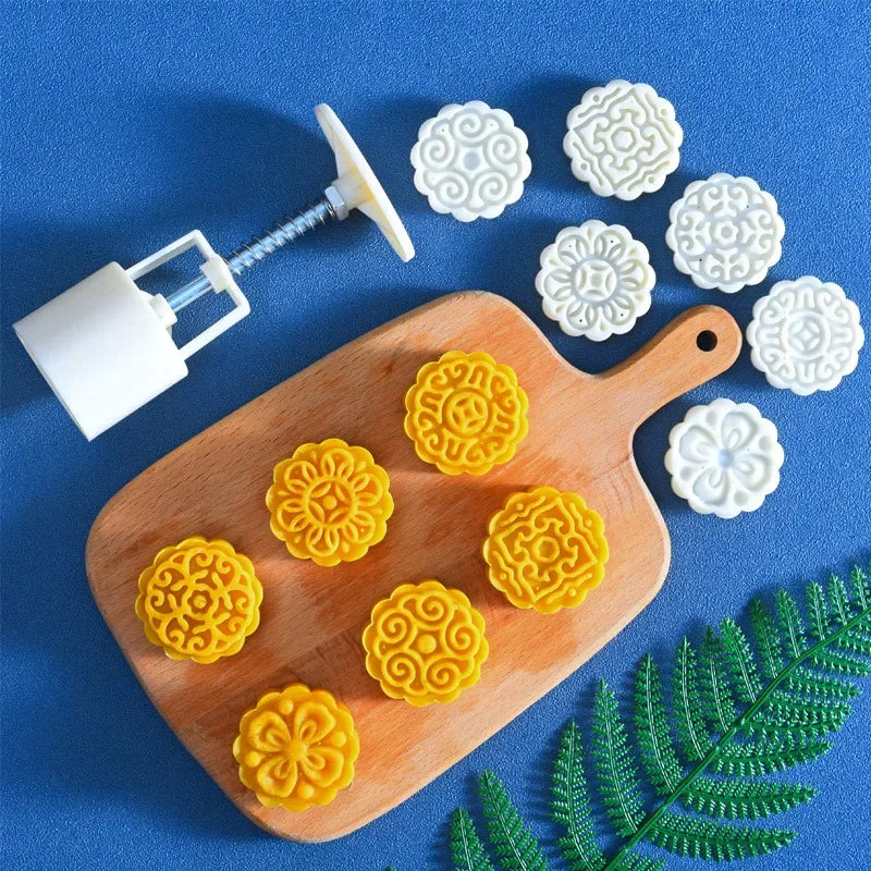 Flower-Pattern Mooncake Press with Six Stamps