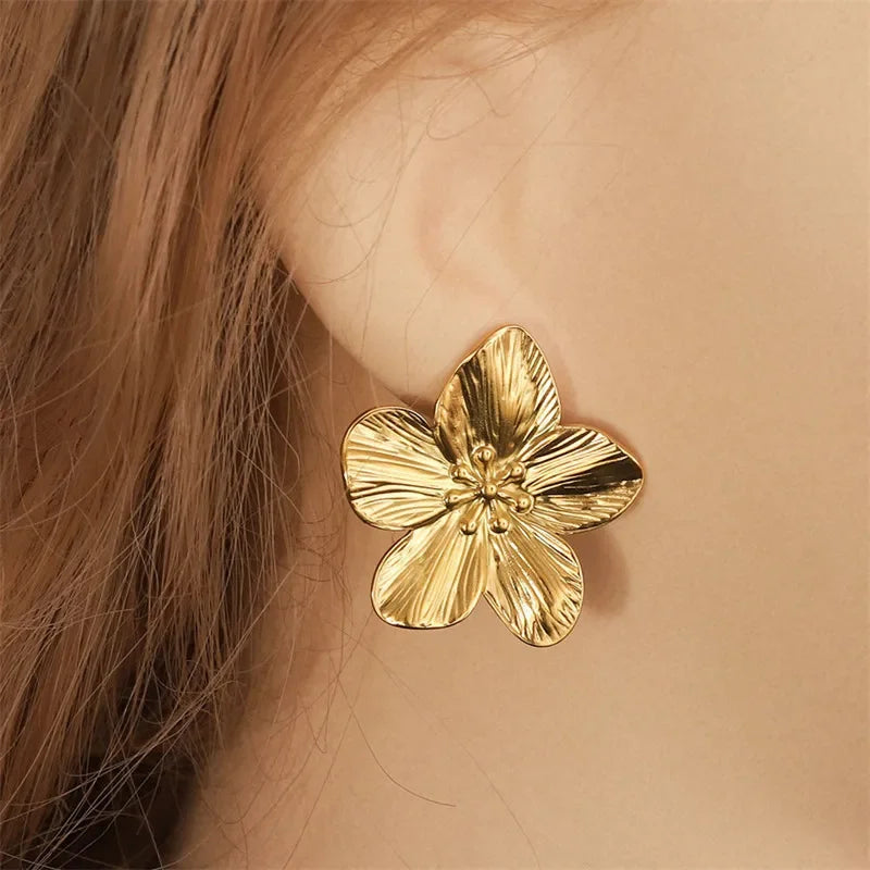 Popular Women's Fashion Earrings Flower Alloy Retro Style Women's Party Accessories Gifts 