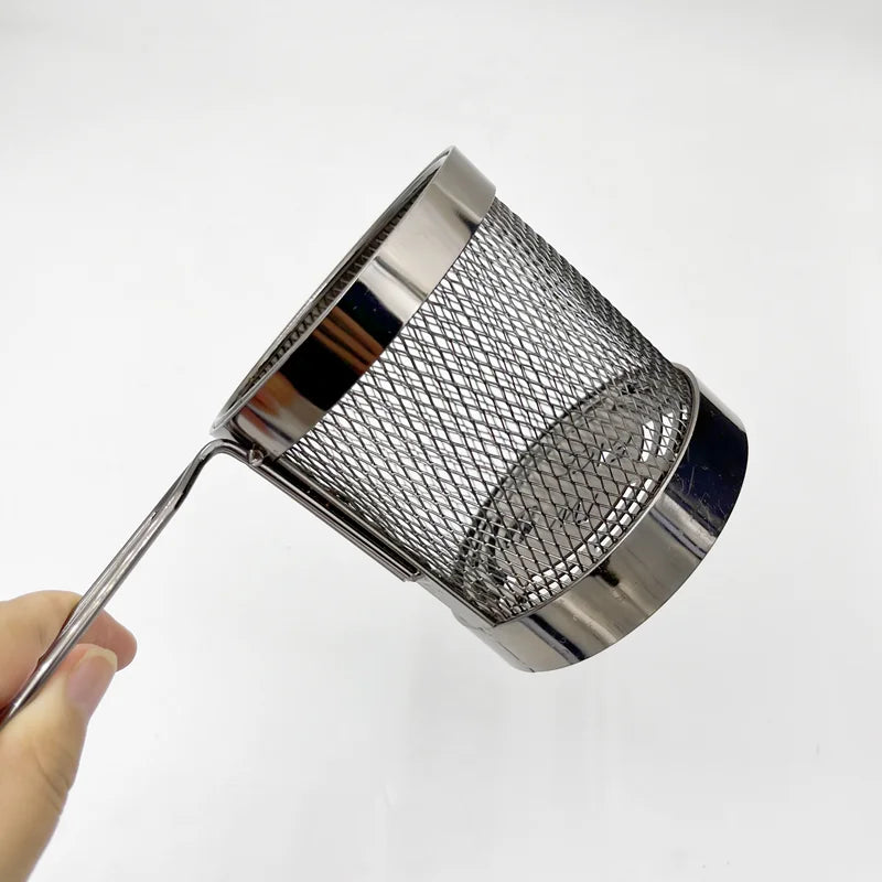 Metallkurv for vannpipens kull med håndtak