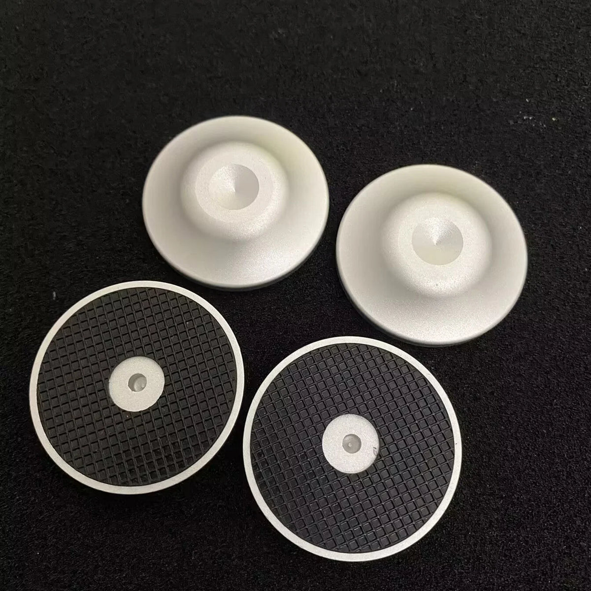 39 x 9 mm aluminium speakerpootjes, set van 4