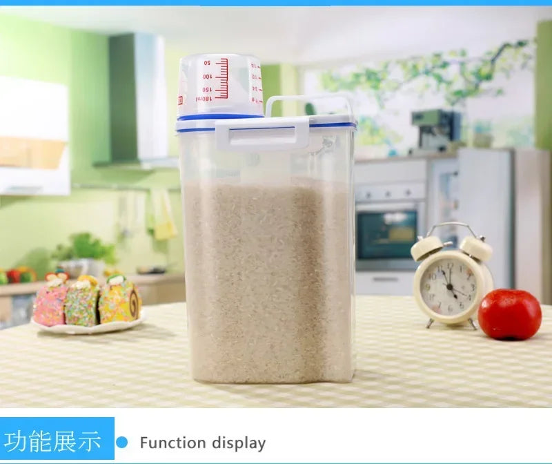 1.5kg/2kg Dog Cat Food Pail Plastic Storage Tank with Measuring Cup Container Moisture-proof Sealed Jar Pet Supplies Accessories 