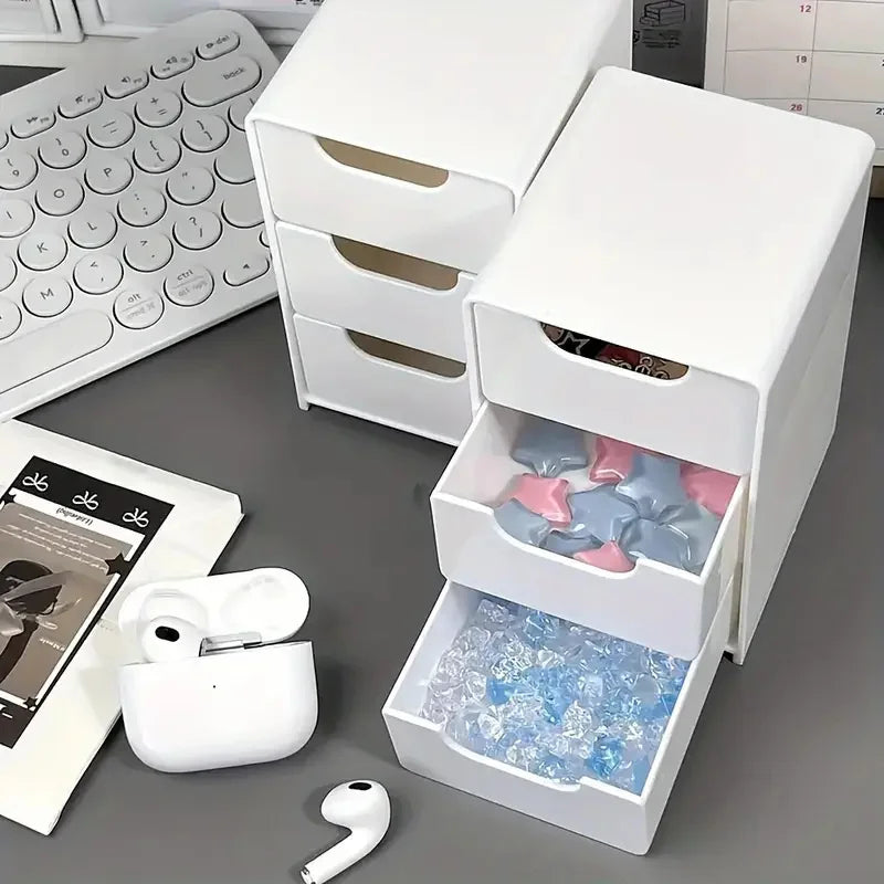 Organizador de cosméticos com três níveis