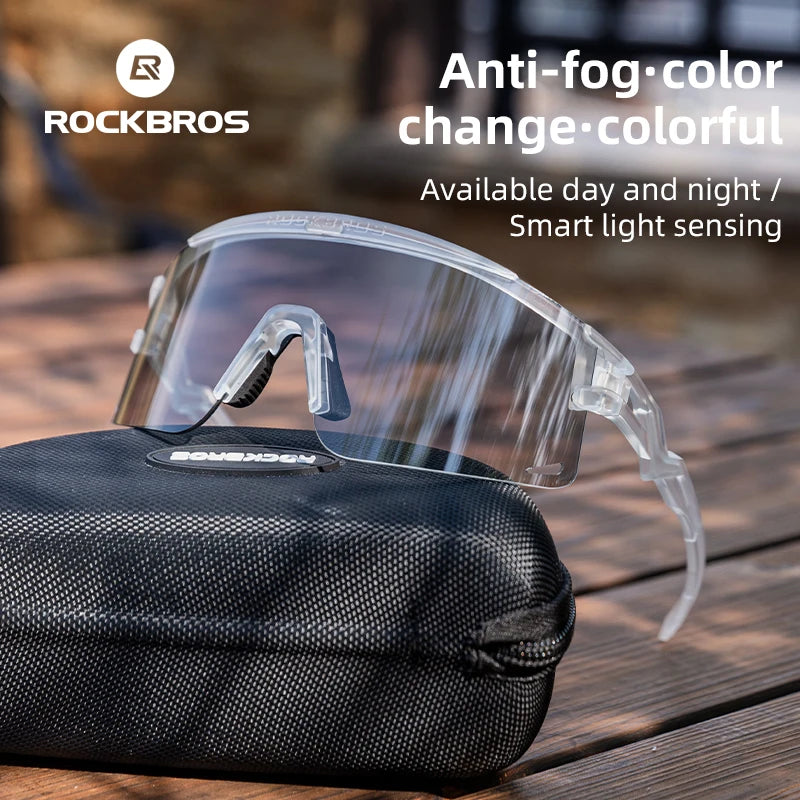 Photochromic Cycling Glasses with Anti-Fog Protection