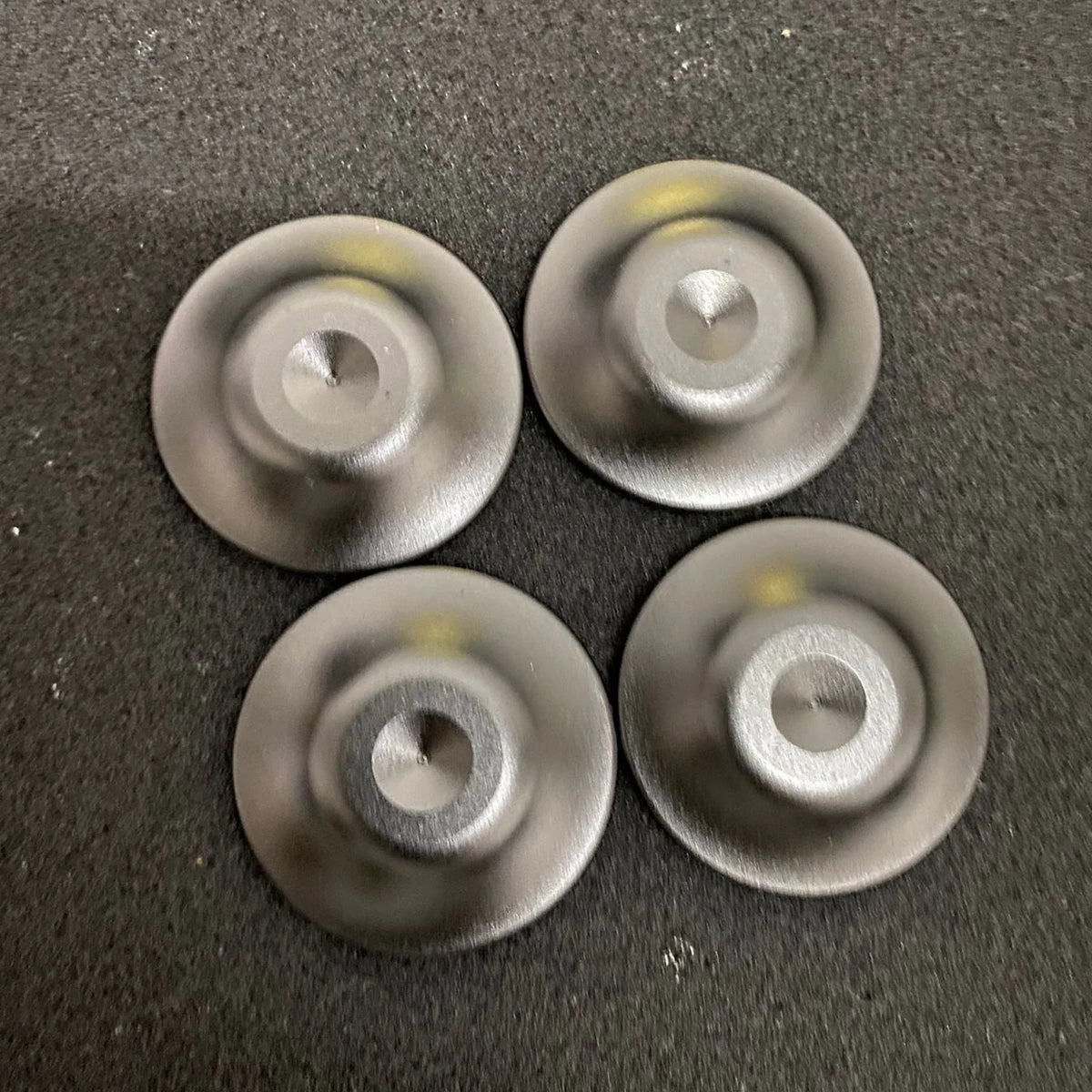 39 x 9 mm aluminium speakerpootjes, set van 4
