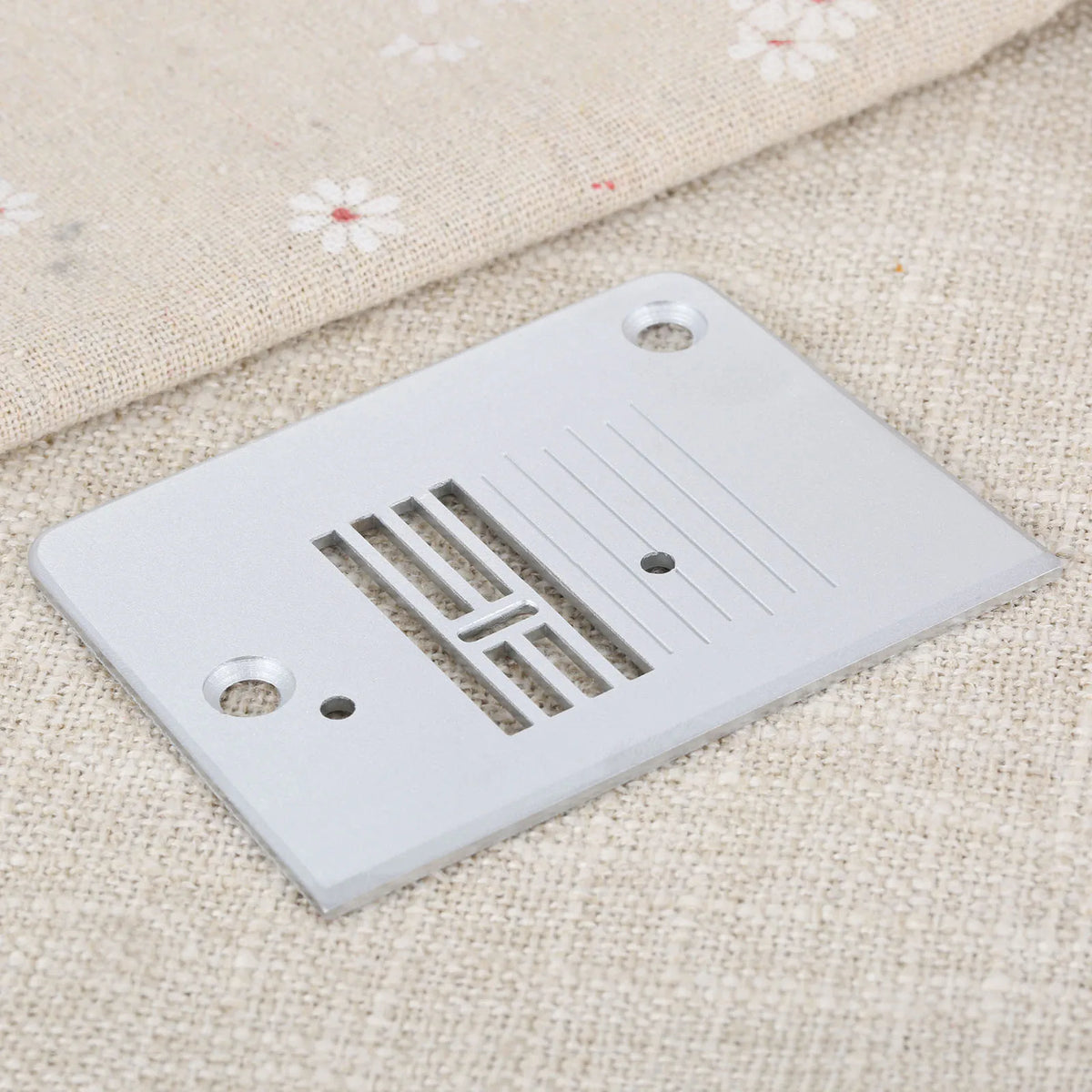 Piastra ago V620033001 416171501 pezzi in metallo per macchine da cucire Singer domestic 1507 1725 2259 2277 72×54 mm