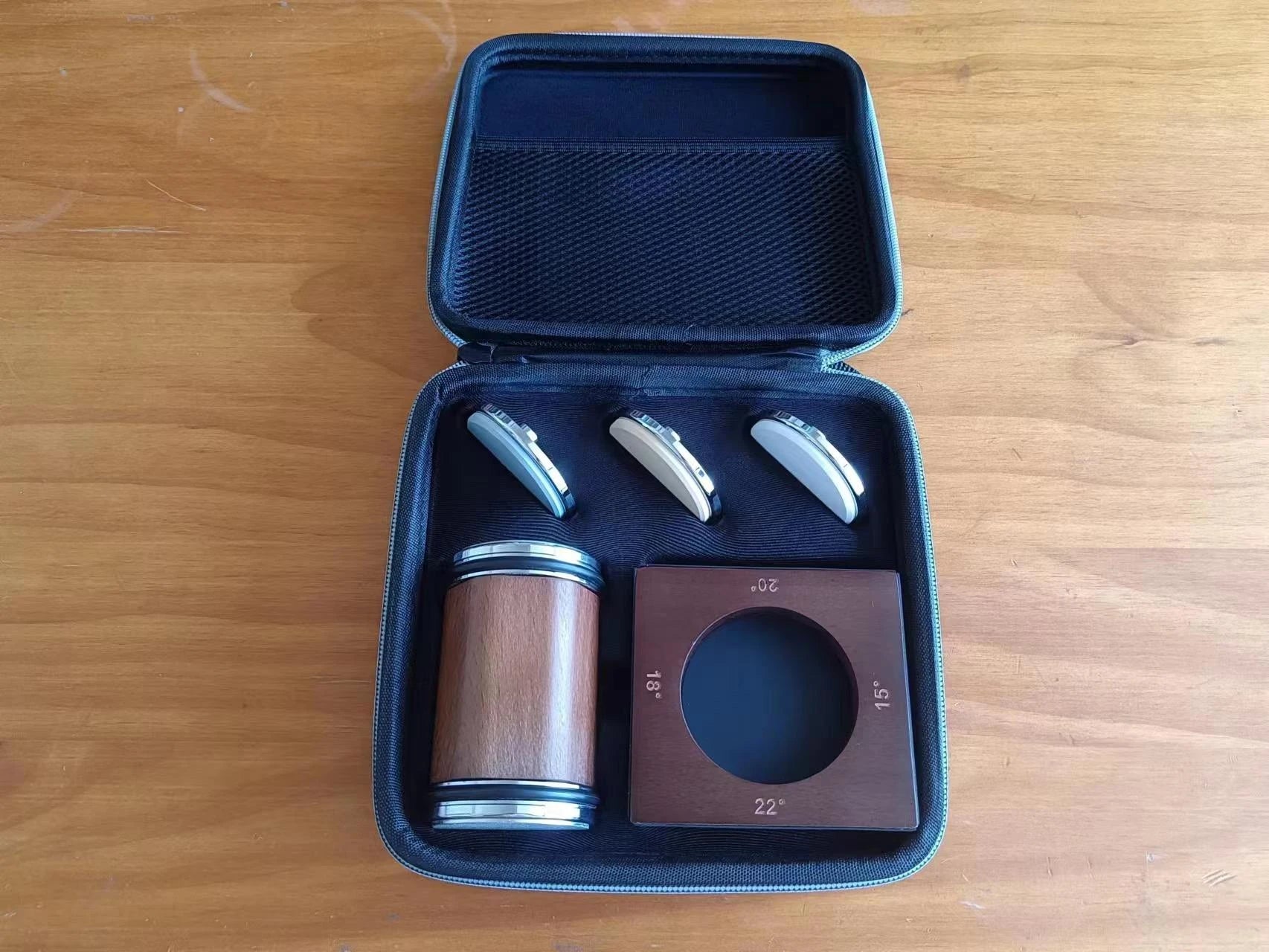 Affilacoltelli Professionale a Rullo Magnetico con Sistema Multiangolo