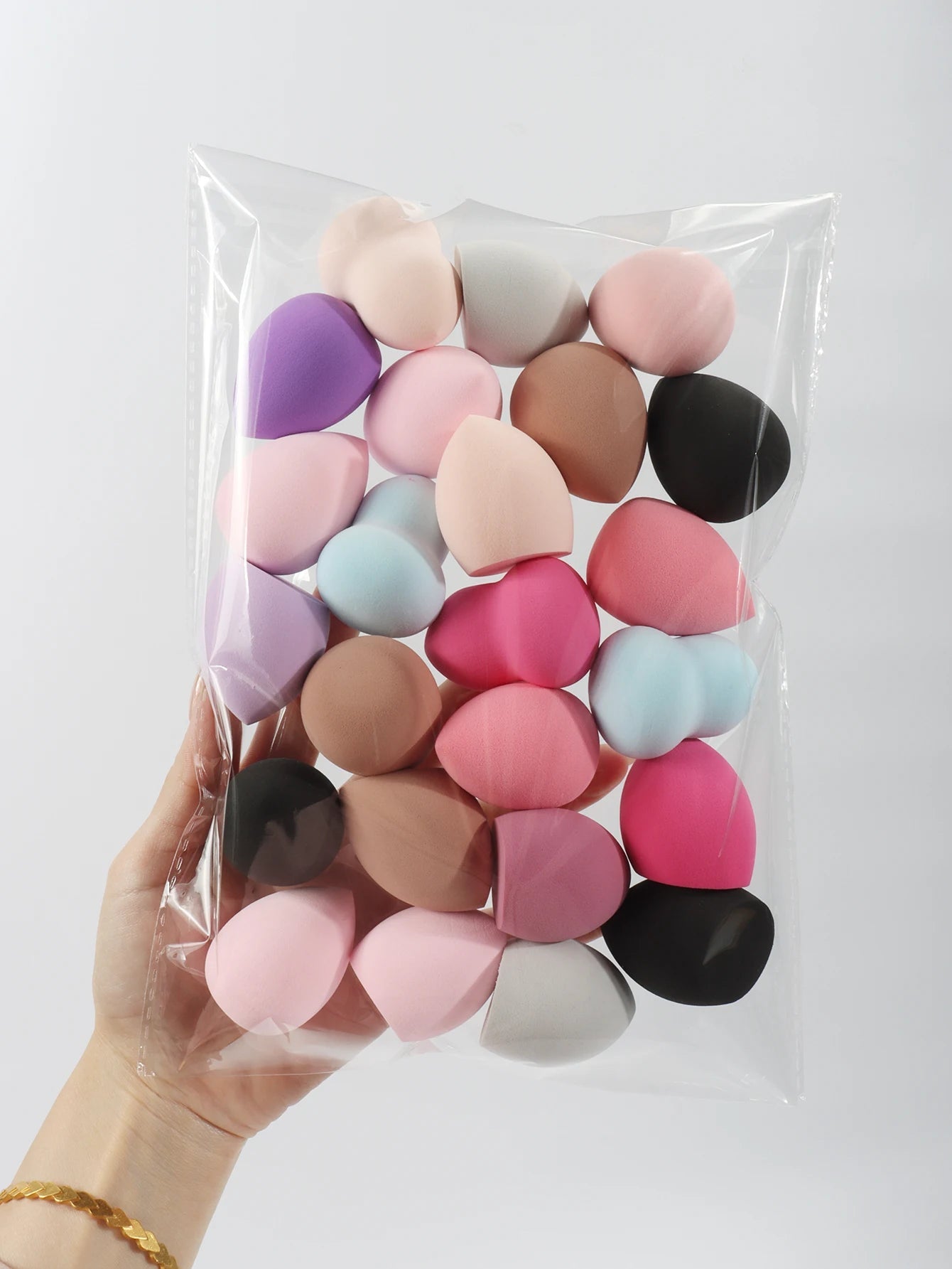 Medium Size Beauty Sponge 6/12/24/36/60 Pieces, Random Color and Shape, Foundation Mixing Beauty Sponge, Liquid, Cream and Powde 