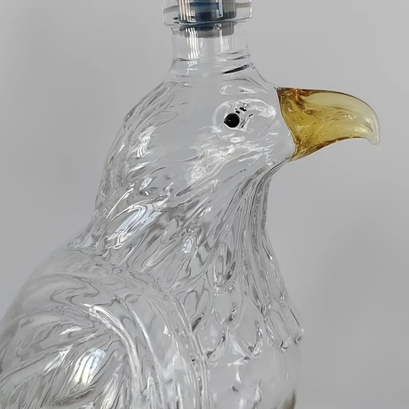 2-Piece Eagle-Shaped Wine Decanter Set – 11.8 oz Borosilicate Glass Whiskey or Wine Carafe, Artistic Avian Design for Tabletop Display, Home Bar Accent, or Gift Idea for Celebrations and Everyday Enjoyment