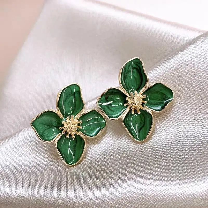 Fashion Korean Women Retro Drip Glaze Red Flower Earrings Women for Delicate Earrings Luxury Couple Engagement Jewelry Gift 
