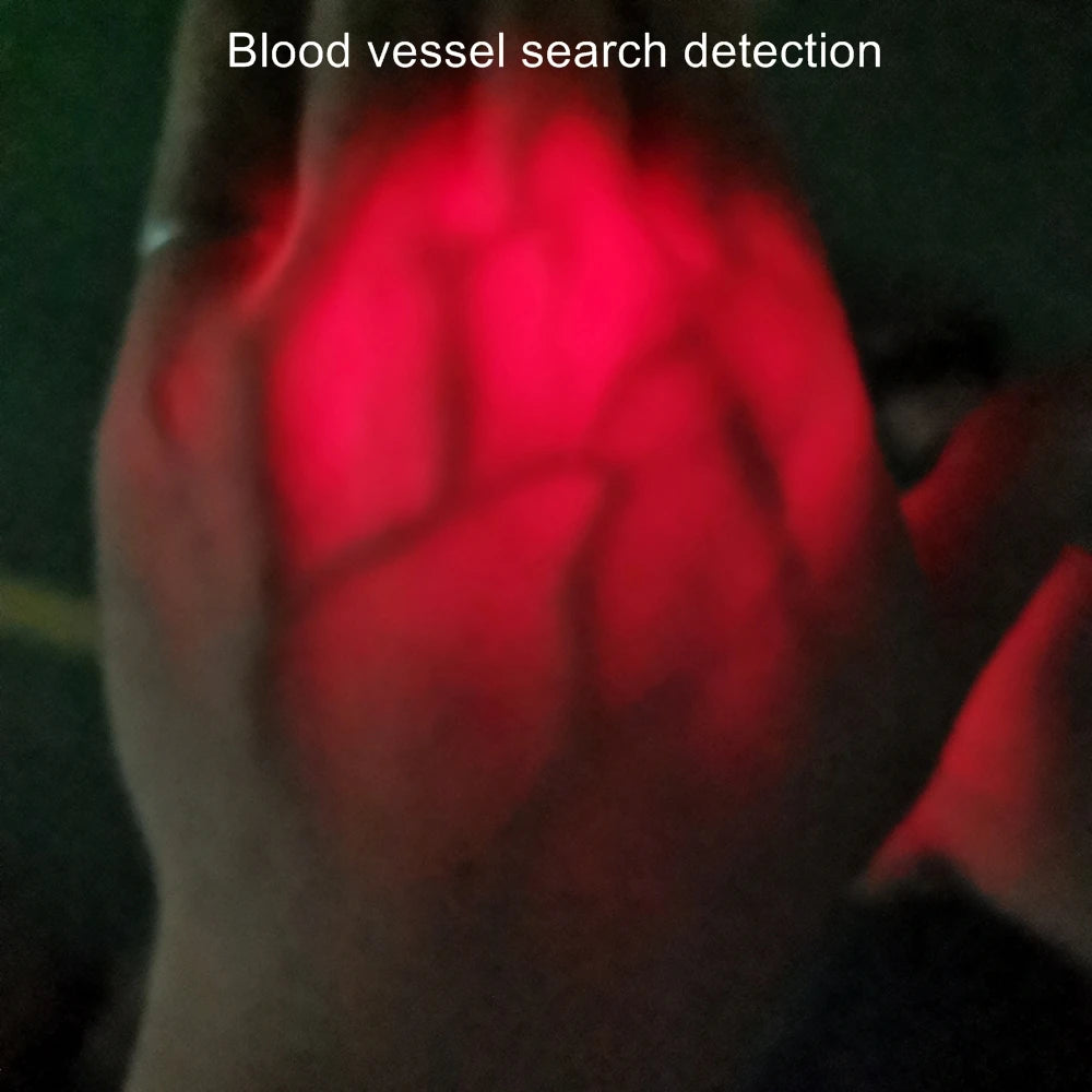 E17 Red-Light Zoom Flashlight