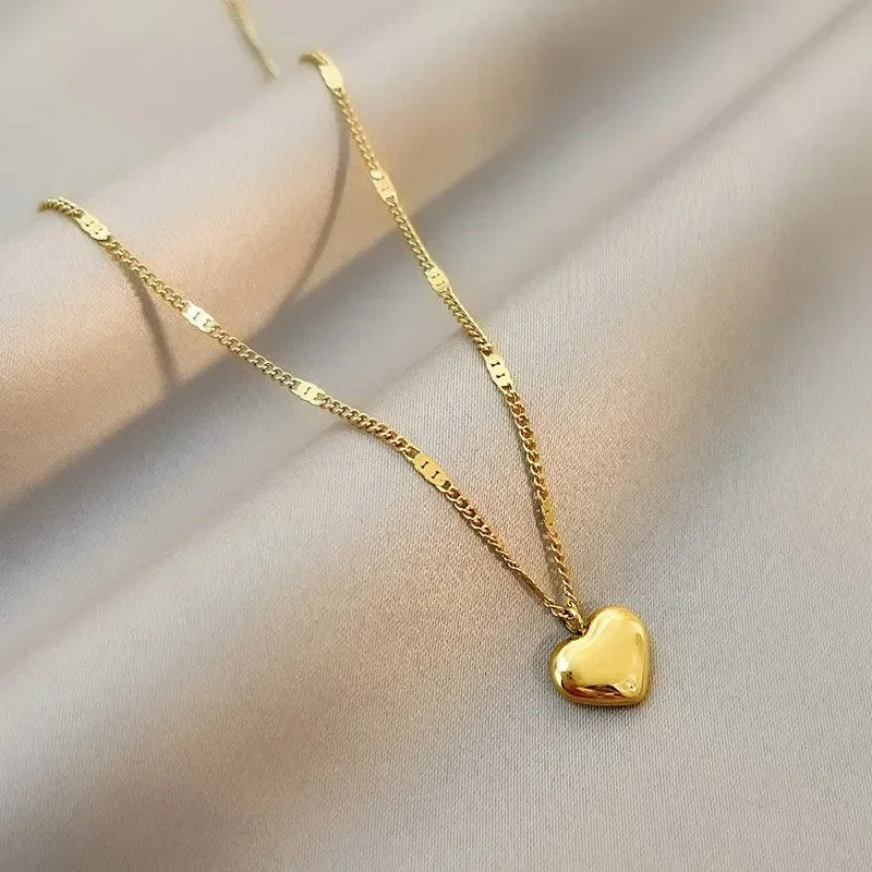 Gold Color Heart Shape Metal Pendant Korean Chain Necklace For Women Silver Color Lovely Women Ins Necklace Fashion Jewelry 